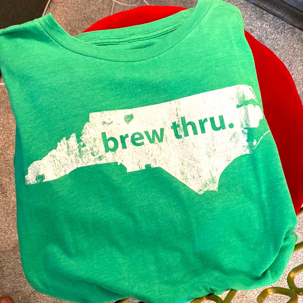 BREW THRU T-Shirt Short Sleeve Size Medium BUNDLE AND SAVE!